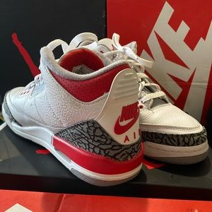 Jordan Fire Red 3s